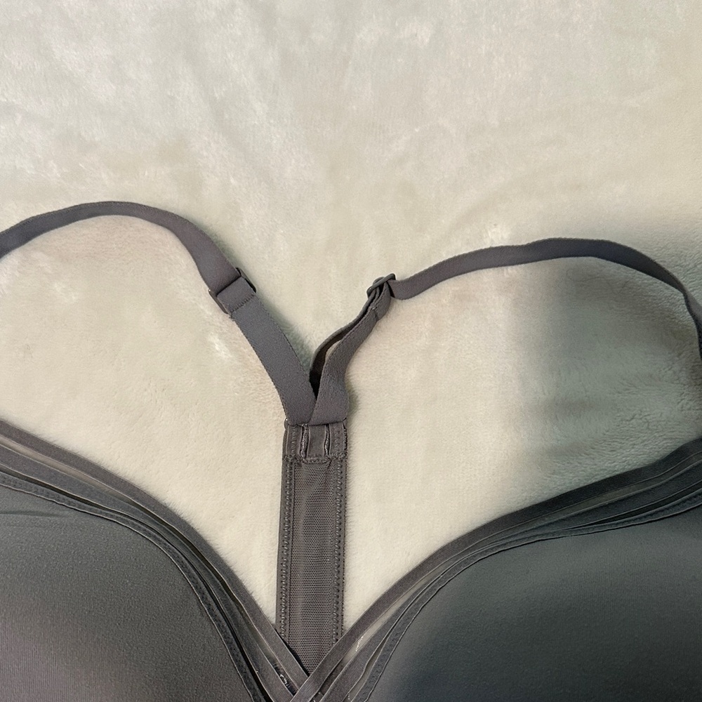 Athleta Gray Sports Bra D-DD - Picture 3 of 9